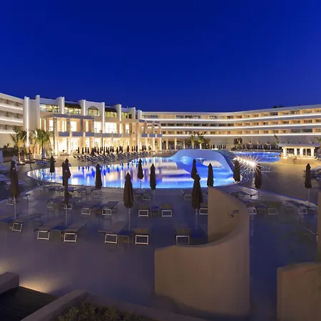 Princess Andriana & - Ultra 5*