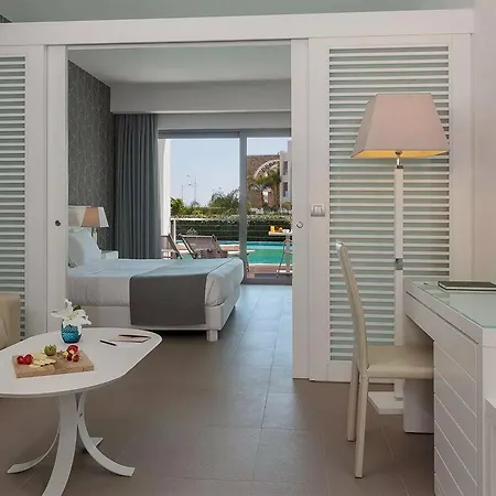 Resort Princess Andriana & - Ultra